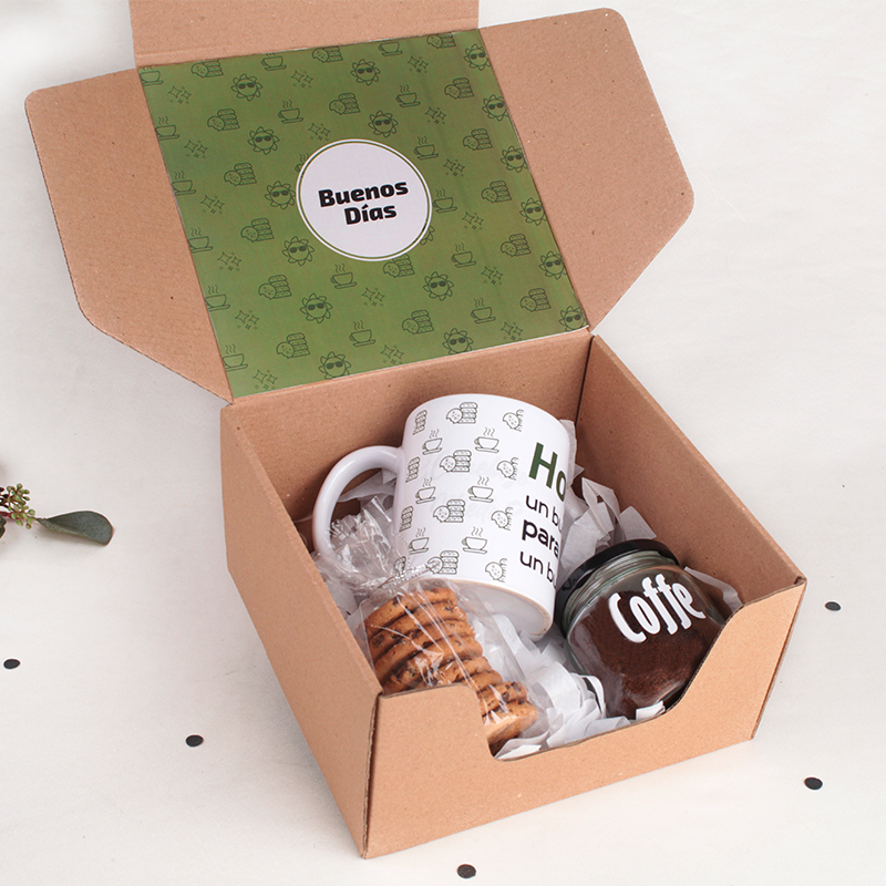 Desayuno feliz hombre